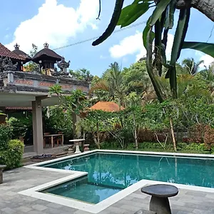Ayu Bisma Habitación en casa particular Ubud